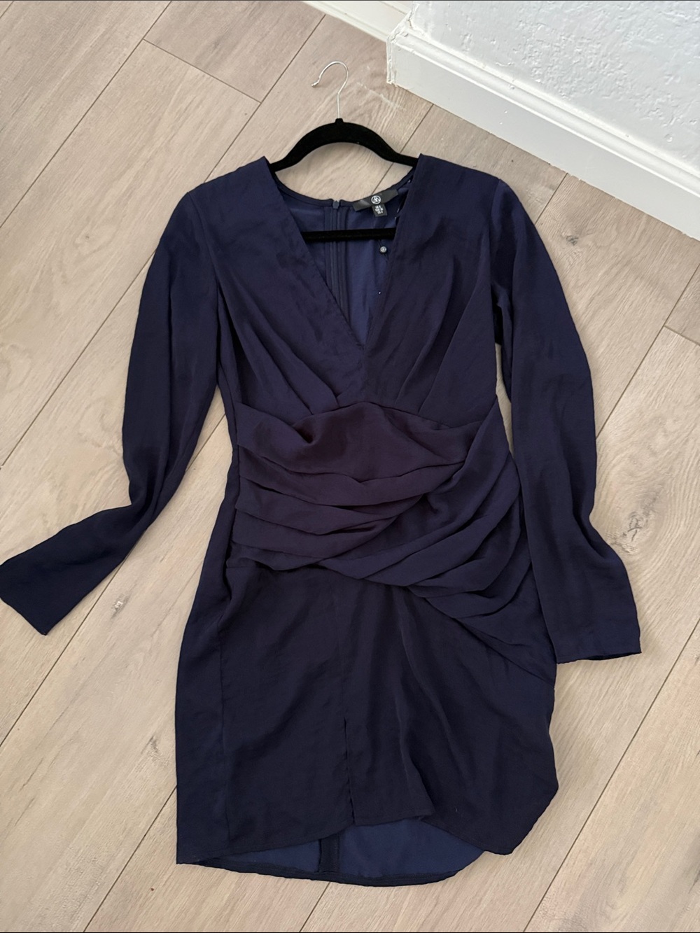 NWT Missguided Navy Long-Sleeve Draped V-Neck Dress